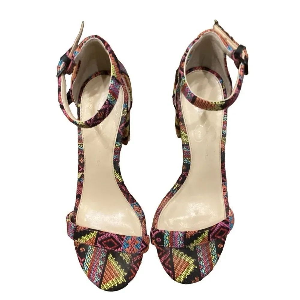 Jessica Simpson 5.5 Monrae Aztec Block Heel - Picture 3 of 14